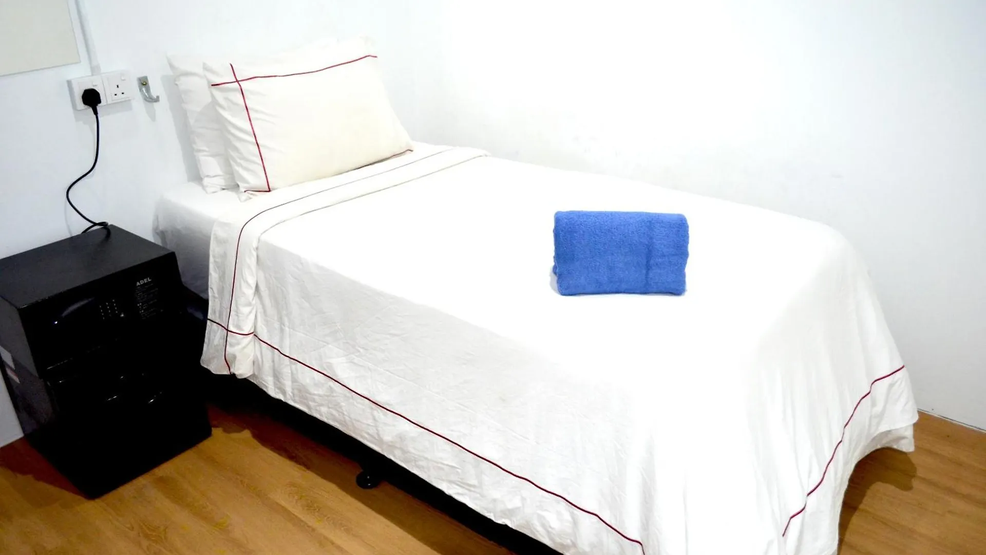 Red Room Kuala Lumpur 0*,  Ma­lay­sia